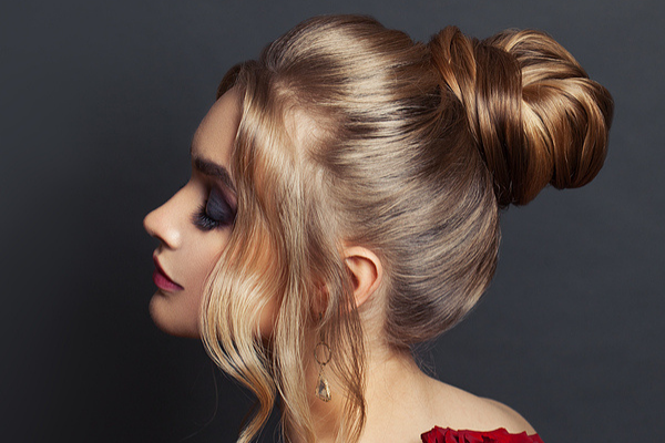 21 Step by Step Hairstyles for Thick Hair | If you have short, medium length, or long hair that's thick, and you're on the hunt for a list of the best hair products to use and hairstyles to try, this post is for you! Whether you have straight, wavy, or curly hair, prefer to wear it down, half up, or completely out of your face in space buns, a French braid, or a messy bun, there are so many beautiful styles to choose from, and we've curated our favorite hair tutorials for every hair length!