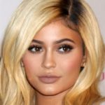 14-Kylie-Jenner-Makeup-Tutorials-Secrets-Every-Girl-Needs-to-Know-9.jpg