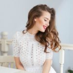 10-tips-to-teach-you-how-to-curl-your-hair-and-make-it-last.jpg